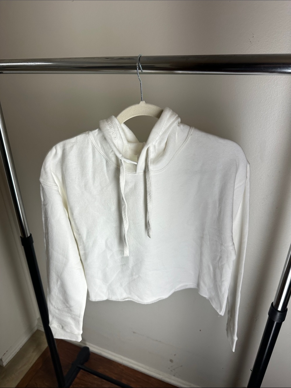 Cropped White Hoodie Sweatshirt